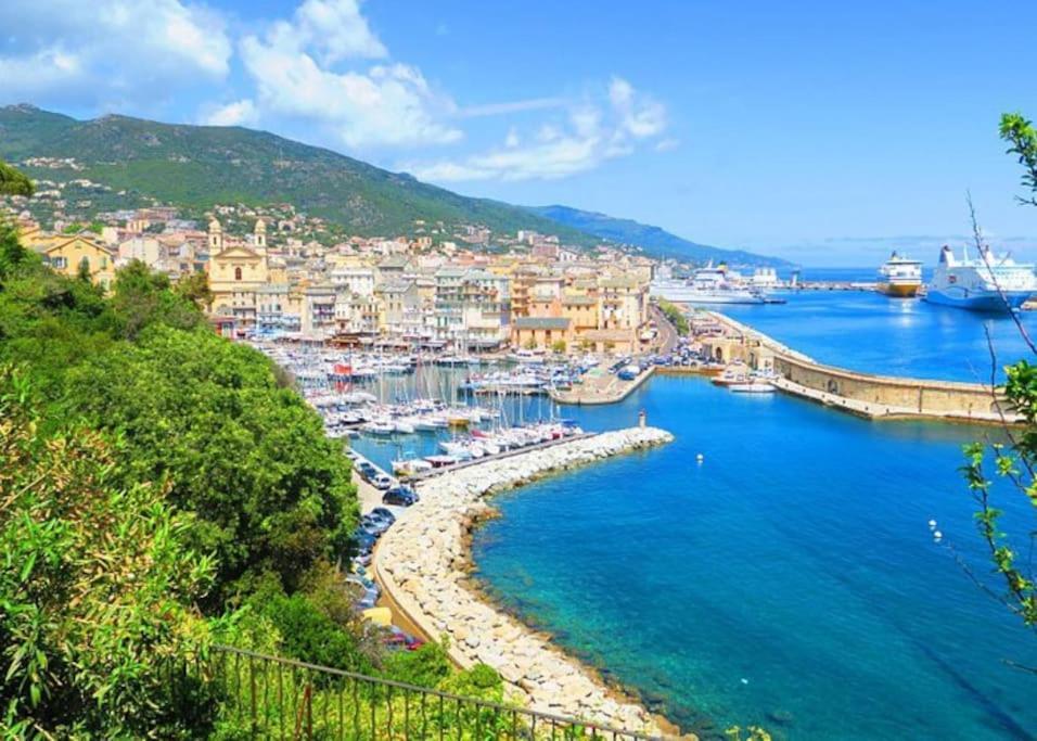 Charmant Studio Climatise Avec Parking, Au Coeur De Pietranera, Plage A 500M, Bastia A 2Km Ville-di-Pietrabugno 外观 照片