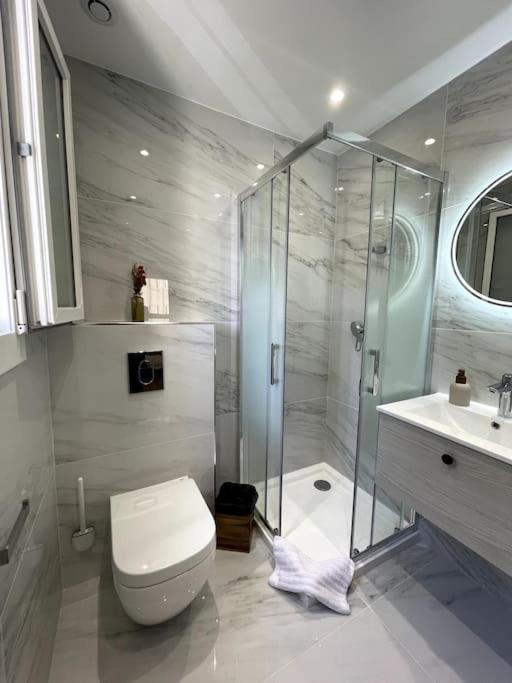 Charmant Studio Climatise Avec Parking, Au Coeur De Pietranera, Plage A 500M, Bastia A 2Km Ville-di-Pietrabugno 外观 照片